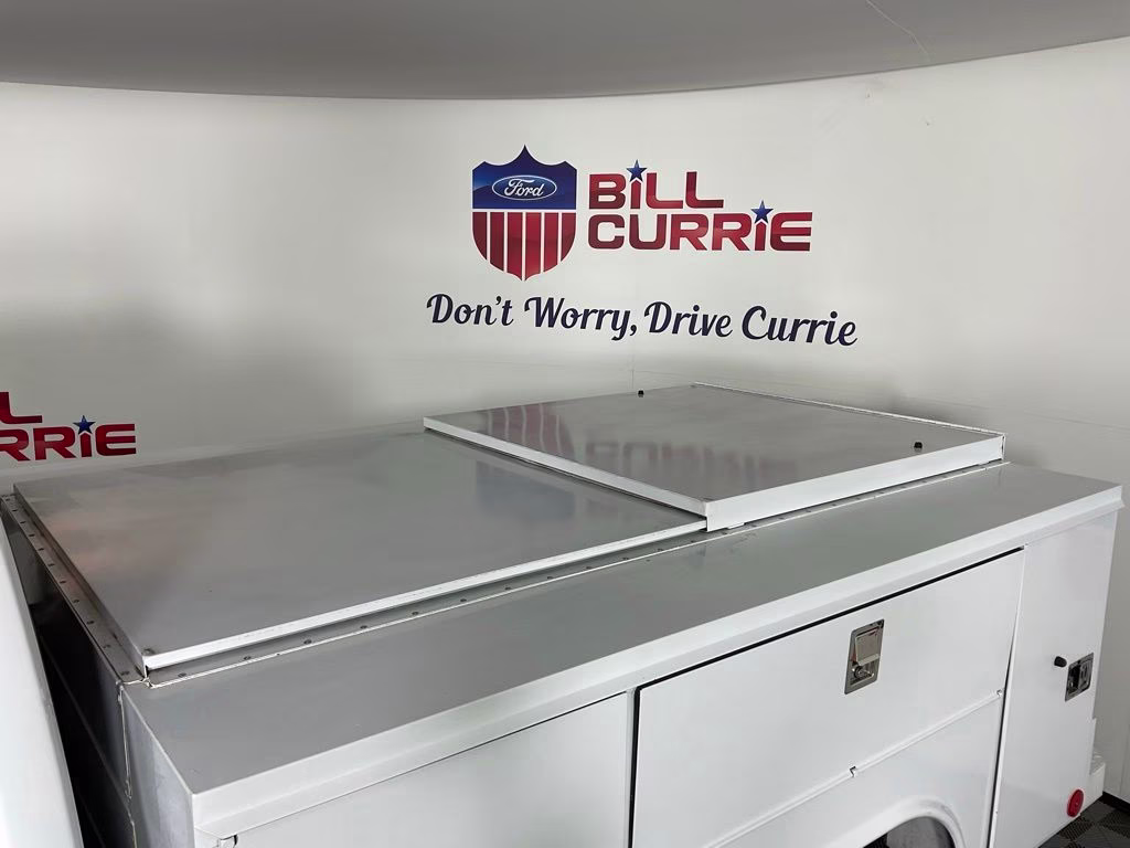 2020 Oxford White Ford Super Duty F-250 SRW XL SERVICE BODY 4X4 Truck