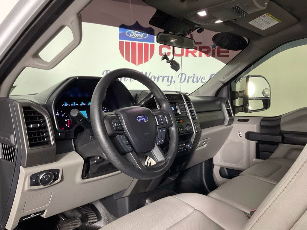 2020 Oxford White Ford Super Duty F-250 SRW XL SERVICE BODY 4X4 Truck