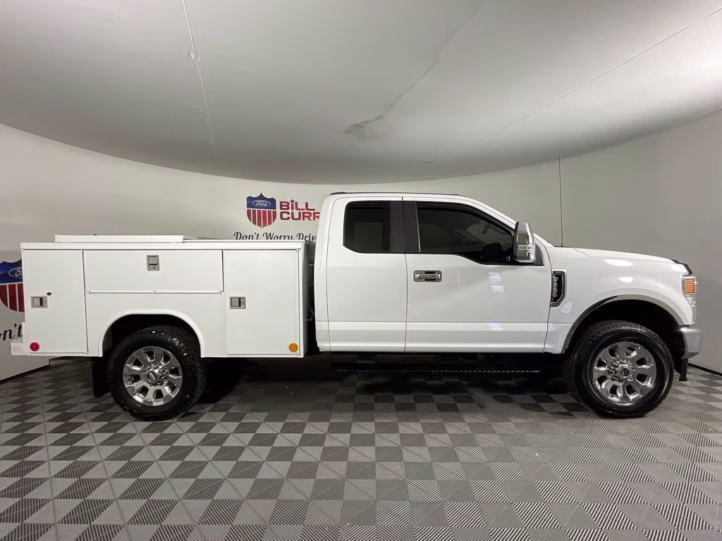 2020 Oxford White Ford Super Duty F-250 SRW XL SERVICE BODY 4X4 Truck