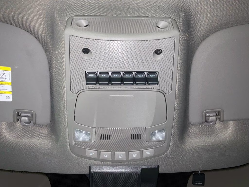 2020 Oxford White Ford Super Duty F-250 SRW XL SERVICE BODY 4X4 Truck