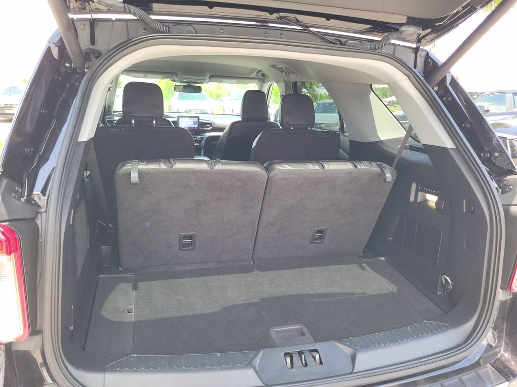 2023 Black Metallic Ford Explorer Limited RWD SUV