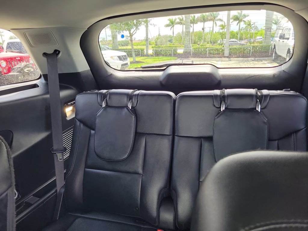 2023 Black Metallic Ford Explorer Limited RWD SUV