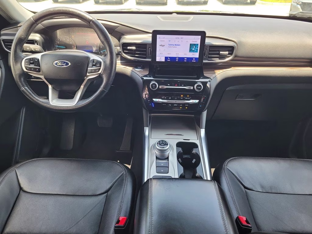 2023 Black Metallic Ford Explorer Limited RWD SUV
