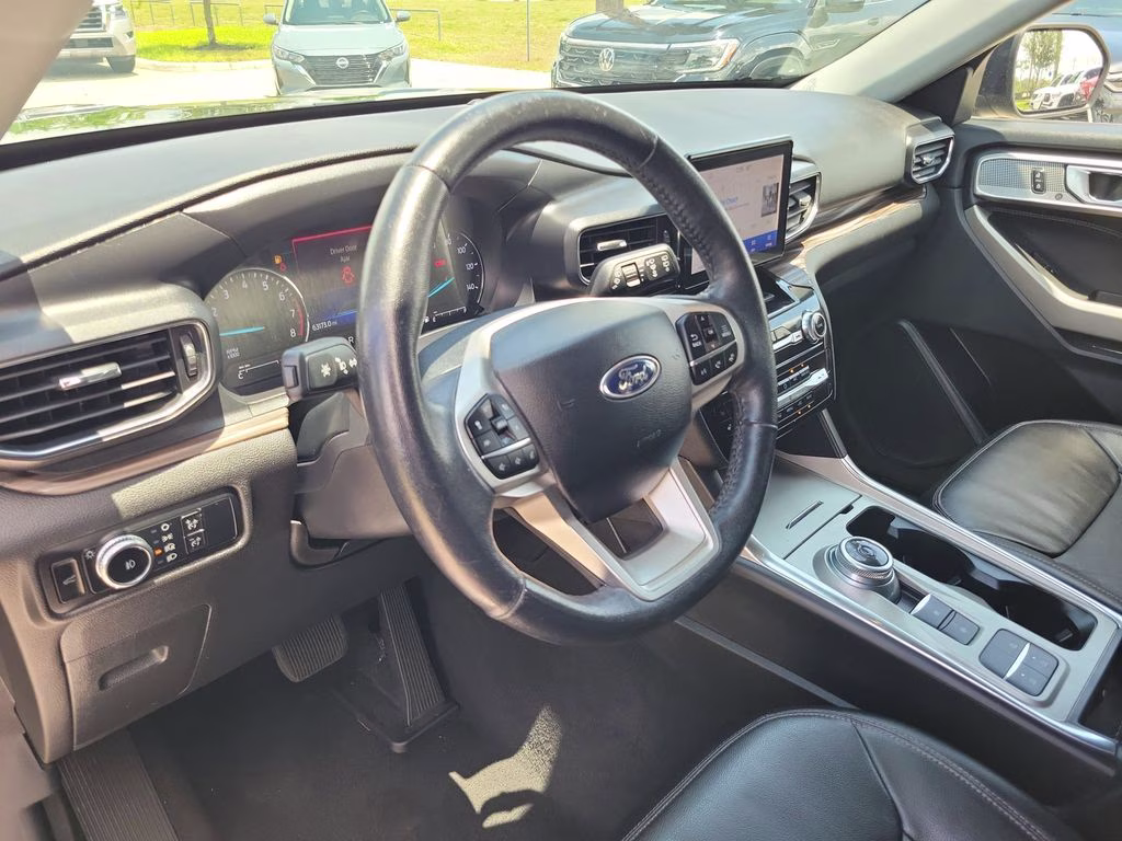 2023 Black Metallic Ford Explorer Limited RWD SUV