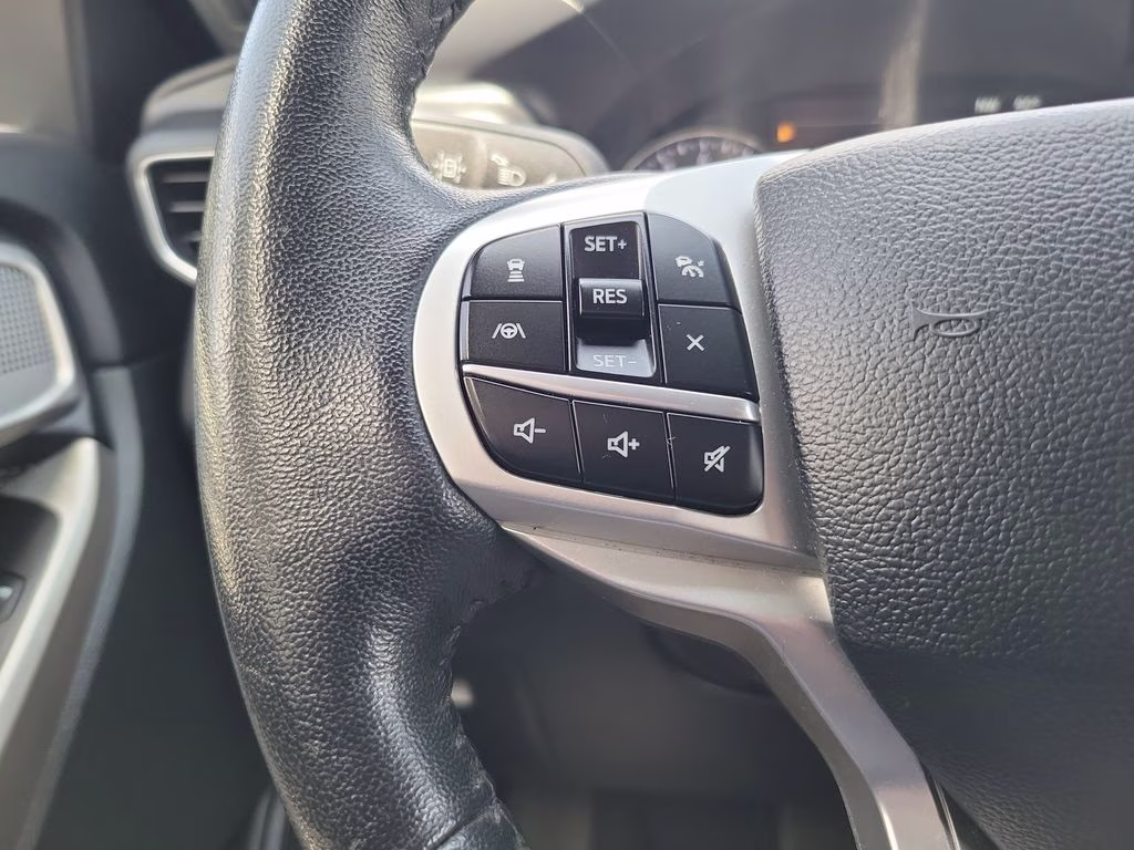 2023 Black Metallic Ford Explorer Limited RWD SUV