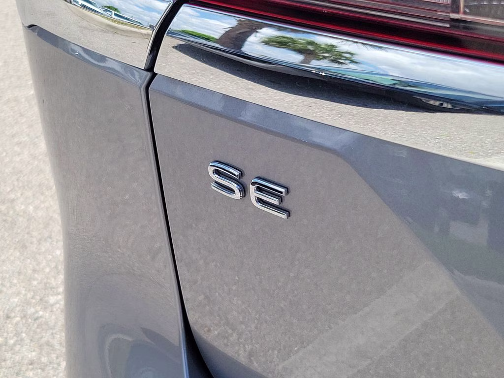 2026 Silver Volkswagen Atlas 2.0T SE w/Technology FWD SUV