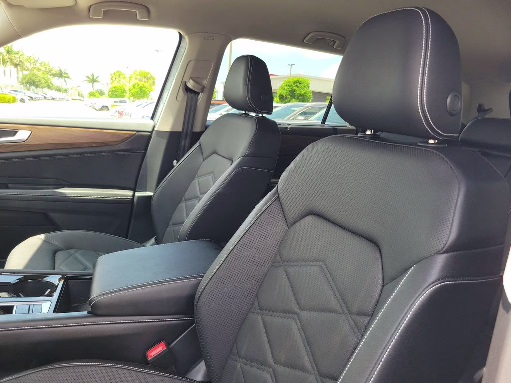 2026 Silver Volkswagen Atlas 2.0T SE w/Technology FWD SUV