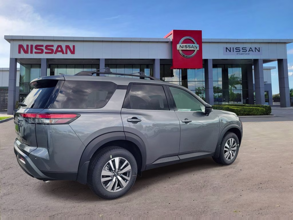 2026 Gun Metallic Nissan Pathfinder SL 4X4 SUV