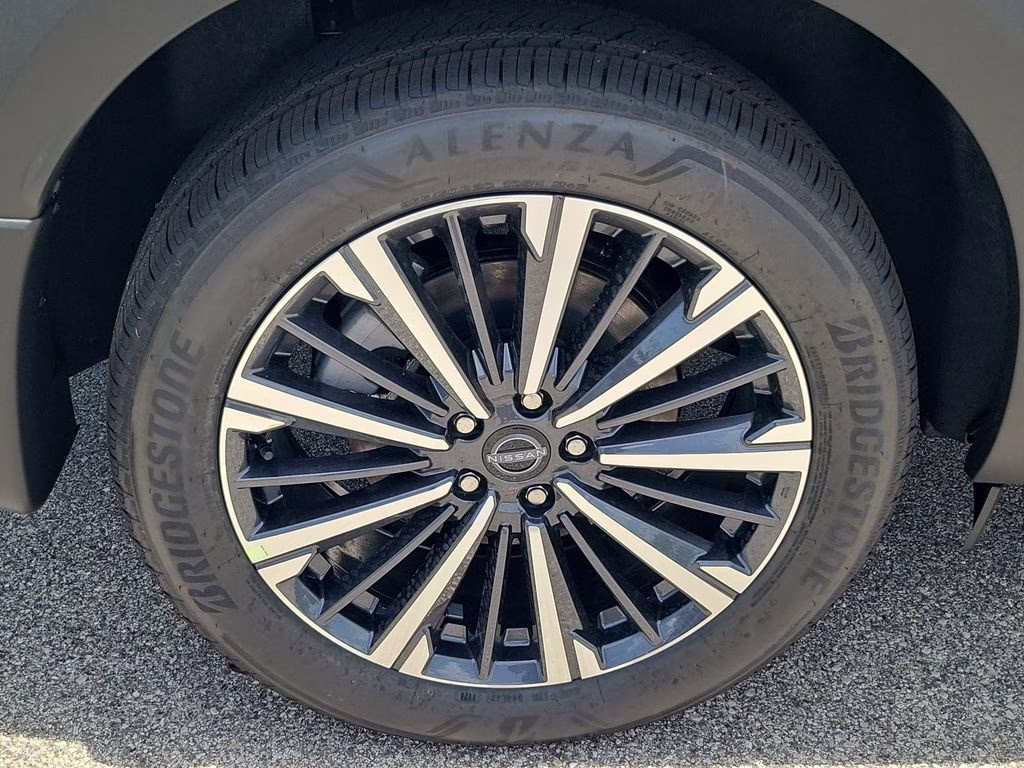 2026 Boulder Gray/Super Black Nissan Pathfinder Platinum FWD SUV