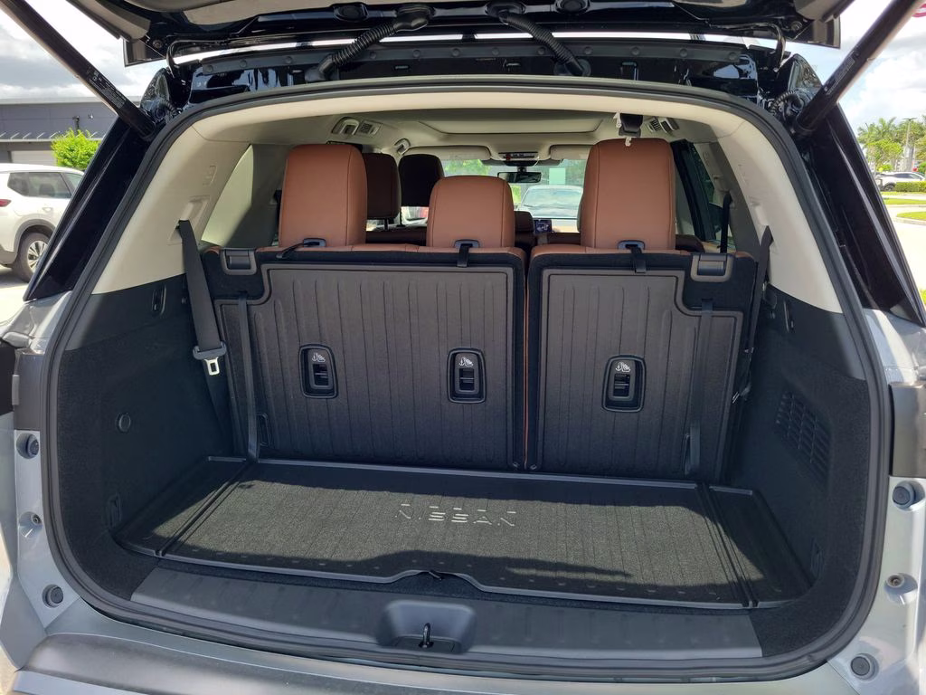 2026 Boulder Gray/Super Black Nissan Pathfinder Platinum FWD SUV