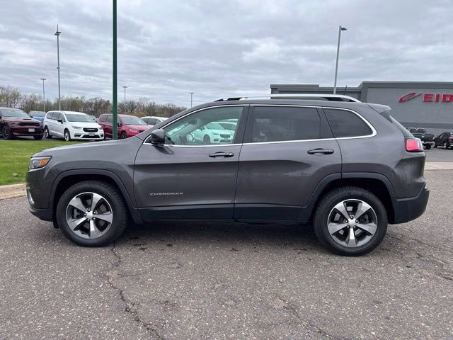 Used 2019 Jeep Cherokee Limited with VIN 1C4PJMDX0KD136344 for sale in Pine City, Minnesota