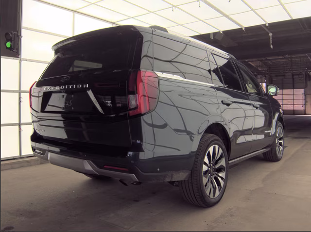 2025 Stone Blue Metallic Ford Expedition Platinum 4X4 SUV