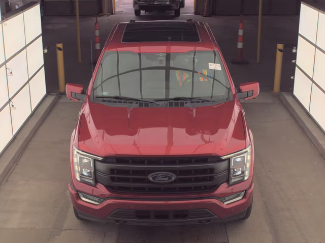 2023 Hot Pepper Red Metallic Tinted Clearcoat Ford F-150 Lariat 4X4 Truck
