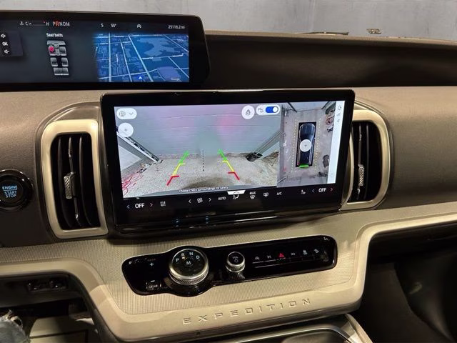 2025 Space Silver Metallic Ford Expedition Active 4X4 SUV