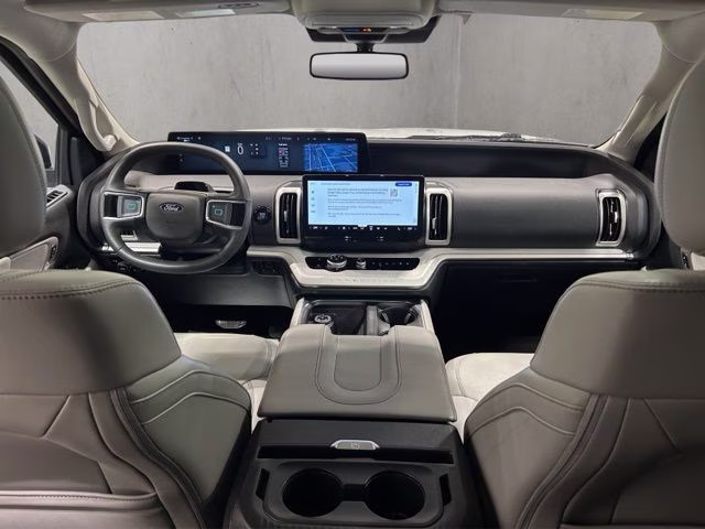 2025 Space Silver Metallic Ford Expedition Active 4X4 SUV