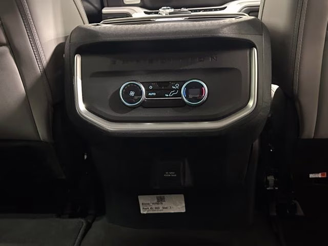 2025 Space Silver Metallic Ford Expedition Active 4X4 SUV