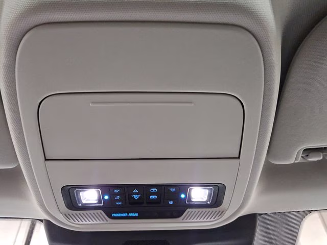 2025 Space Silver Metallic Ford Expedition Platinum 4X4 SUV