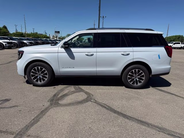 2025 Space Silver Metallic Ford Expedition Platinum 4X4 SUV
