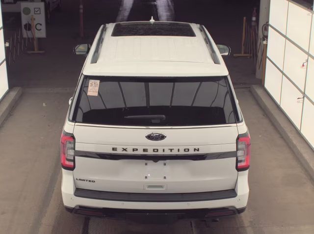 2022 Oxford White Ford Expedition Limited 4X4 SUV