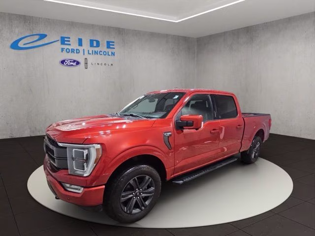 2023 Hot Pepper Red Metallic Tinted Clearcoat Ford F-150 Lariat 4X4 Truck