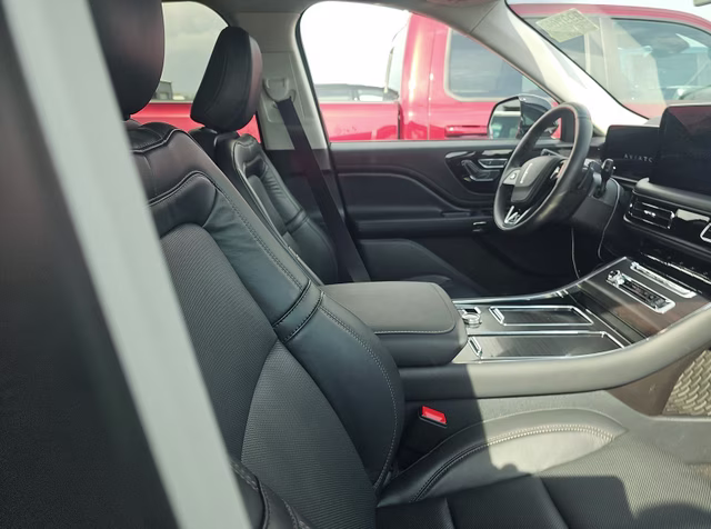 2025 Harbor Gray Clearcoat Lincoln Aviator Reserve AWD SUV