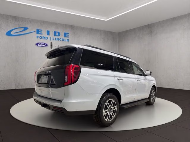 2025 Space Silver Metallic Ford Expedition Active 4X4 SUV