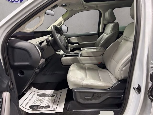 2025 Space Silver Metallic Ford Expedition Active 4X4 SUV