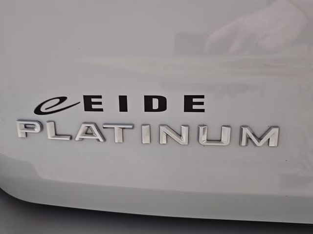 2025 Space Silver Metallic Ford Expedition Platinum 4X4 SUV