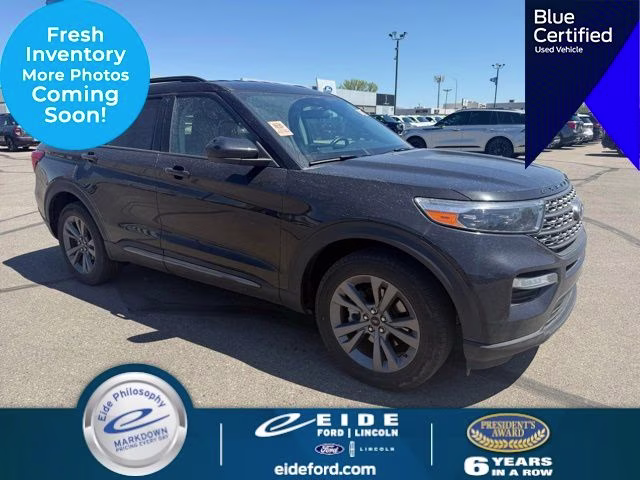 2023 Ford Explorer XLT 4WD's photo