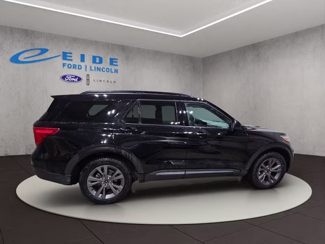2023 Agate Black Metallic Ford Explorer XLT 4X4 SUV