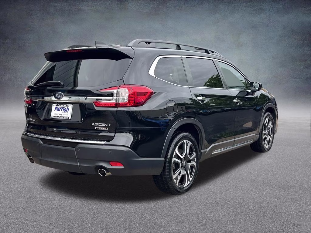 2024 Crystal Black Silica Subaru Ascent Touring AWD SUV