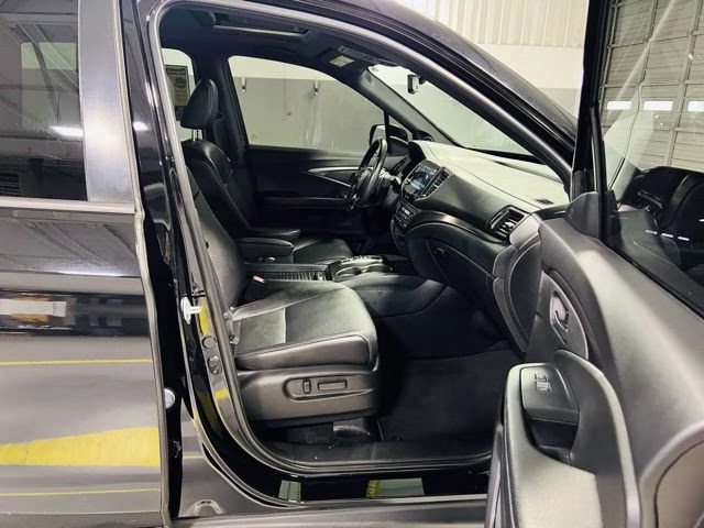2023 Black Honda Passport EX-L AWD SUV