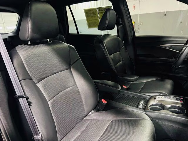 2023 Black Honda Passport EX-L AWD SUV