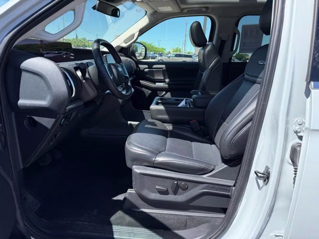 2025 Space Silver Metallic Ford Expedition Platinum 4X4 SUV