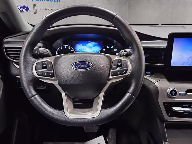 2023 Agate Black Metallic Ford Explorer XLT 4X4 SUV