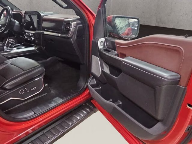 2023 Hot Pepper Red Metallic Tinted Clearcoat Ford F-150 Lariat 4X4 Truck