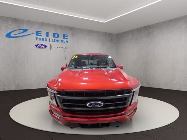 2023 Hot Pepper Red Metallic Tinted Clearcoat Ford F-150 Lariat 4X4 Truck
