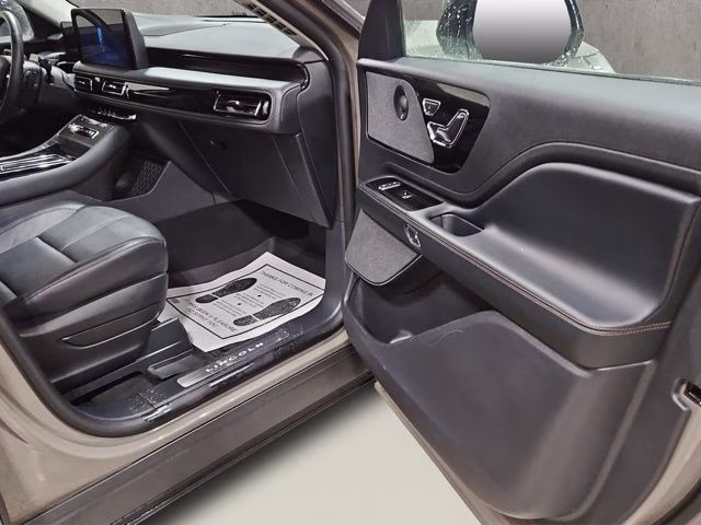 2025 Harbor Gray Clearcoat Lincoln Aviator Reserve AWD SUV