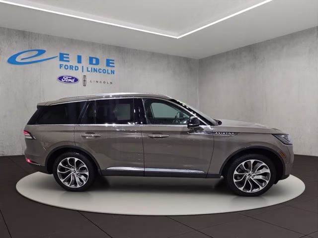 2025 Harbor Gray Clearcoat Lincoln Aviator Reserve AWD SUV