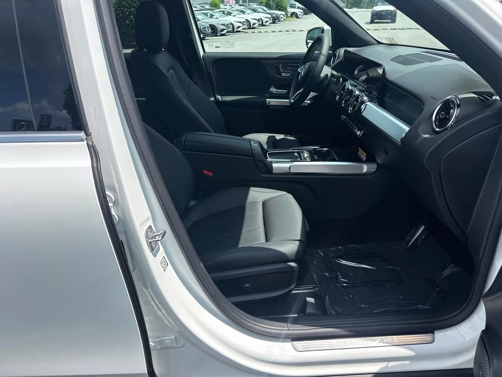 2026 White Mercedes-Benz GLB GLB 250 FWD SUV