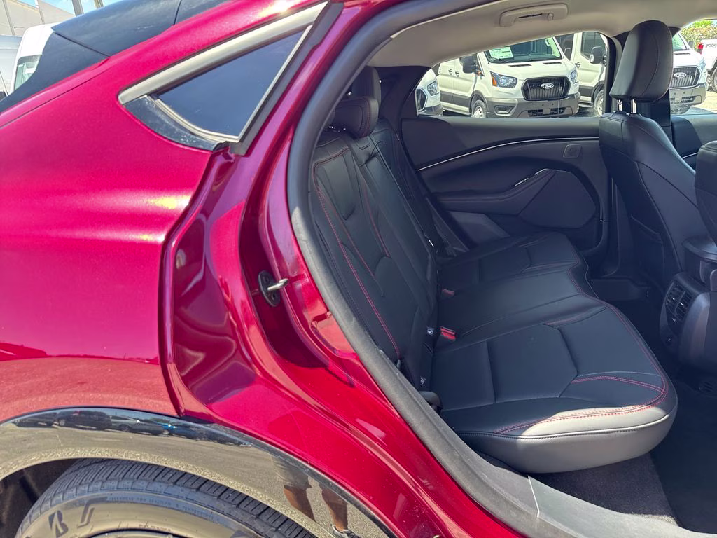 2025 Molten Magenta Metallic Tinted Clearcoat Ford Mustang Mach-E Premium RWD SUV