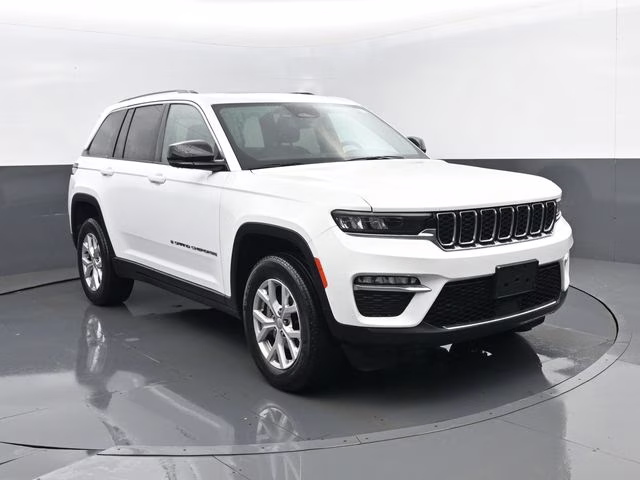 2022 Bright White Clearcoat Jeep Grand Cherokee Limited 4X4 SUV