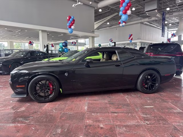 2023 Pitch Black Clearcoat Dodge Challenger RWD Coupe