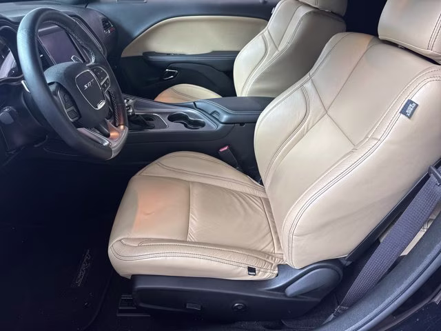 2023 Pitch Black Clearcoat Dodge Challenger RWD Coupe