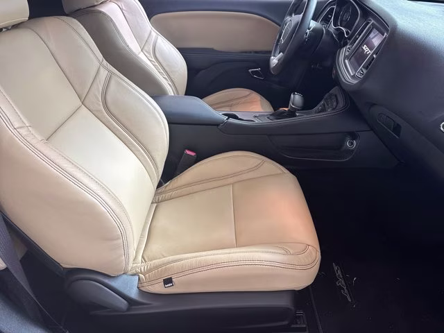 2023 Pitch Black Clearcoat Dodge Challenger RWD Coupe