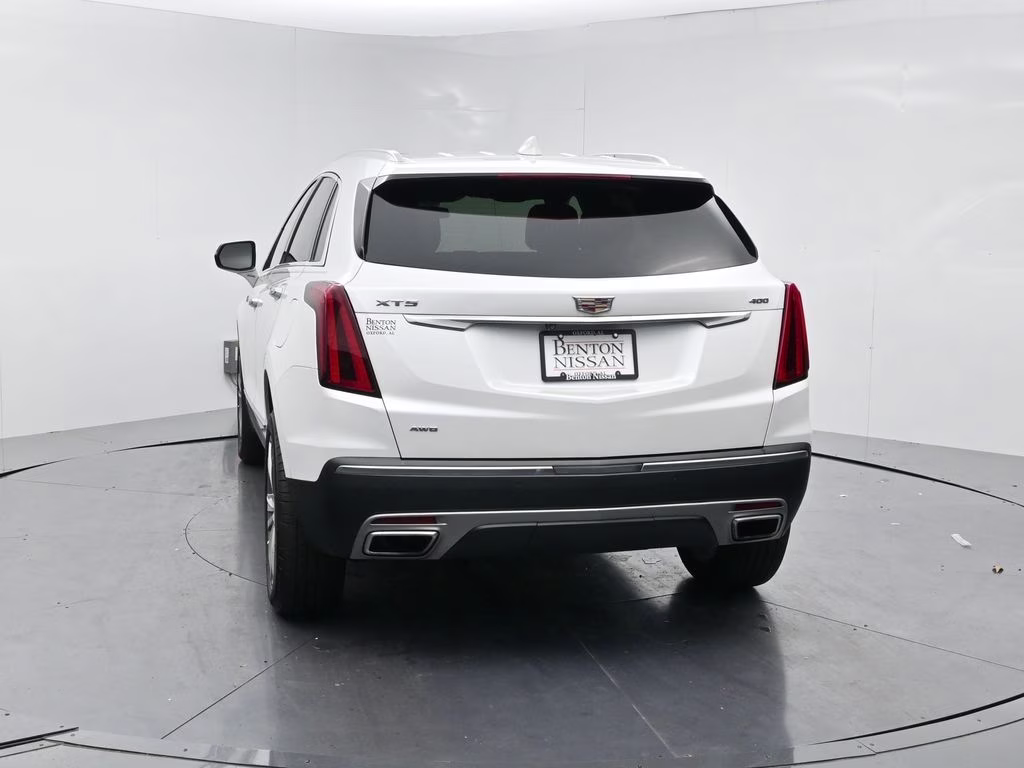 2024 Crystal White Tricoat Cadillac XT5 Premium Luxury AWD SUV