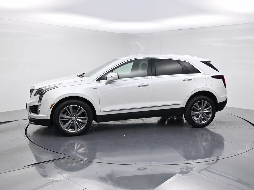 2024 Crystal White Tricoat Cadillac XT5 Premium Luxury AWD SUV