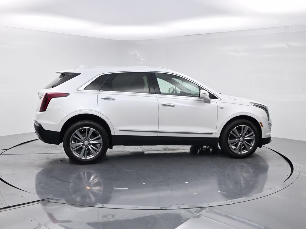 2024 Crystal White Tricoat Cadillac XT5 Premium Luxury AWD SUV