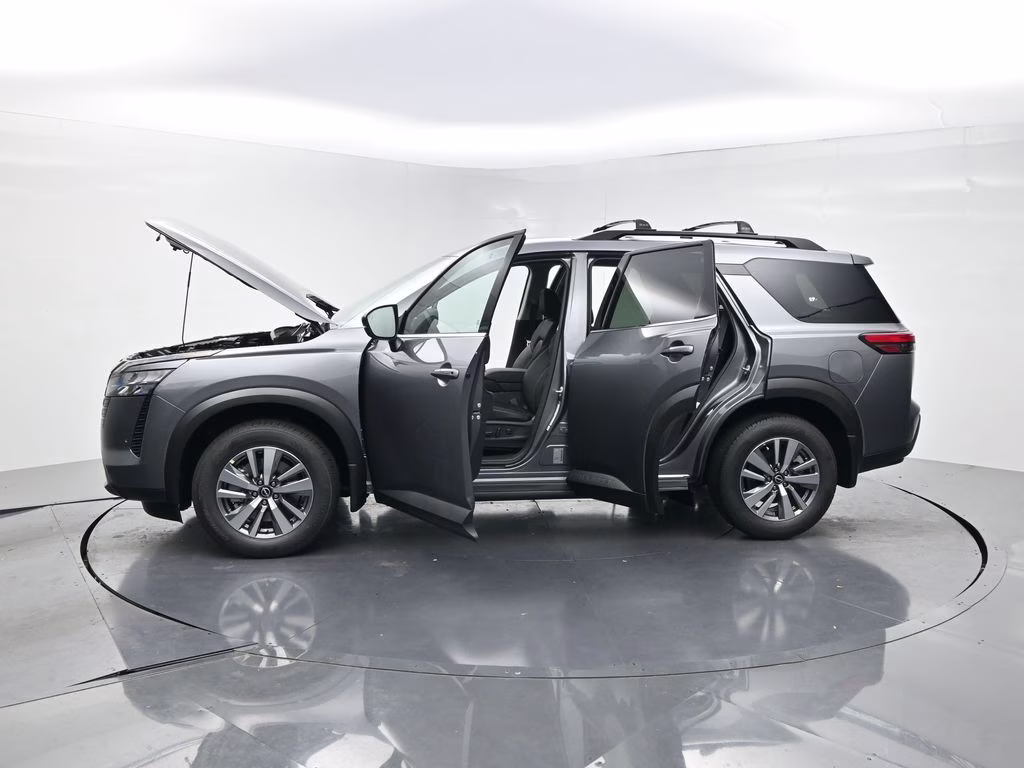 2026 Gun Metallic Nissan Pathfinder SL FWD SUV