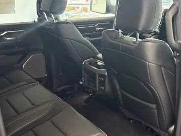 2026 Diamond Black Crystal Pearlcoat Ram 1500 Laramie 4X4 Truck